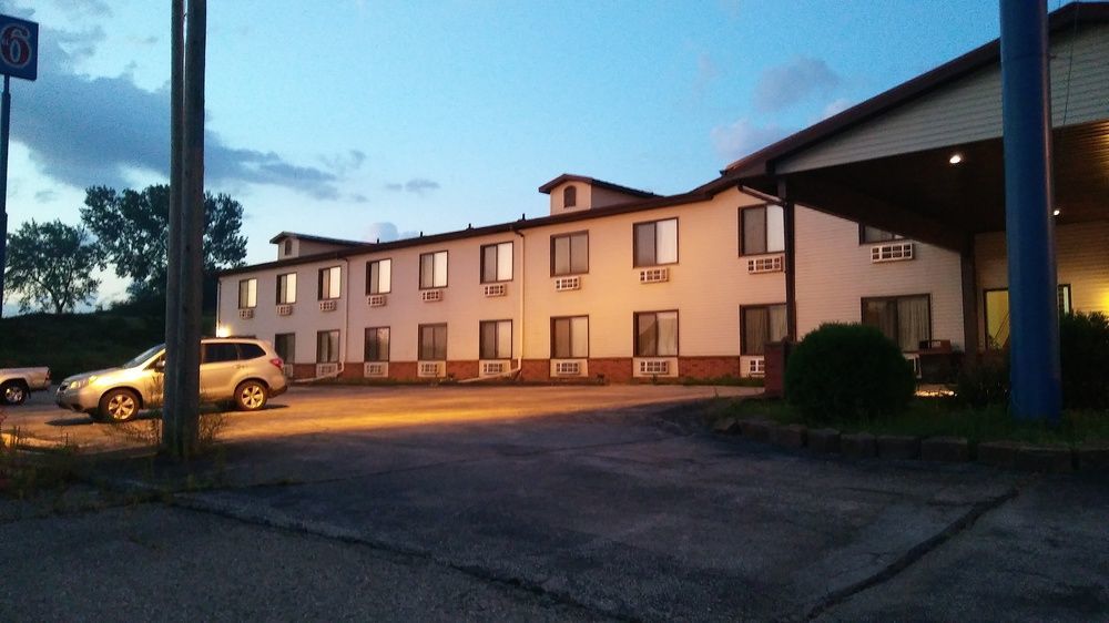 Sunset Inn Williamsburg Luaran gambar